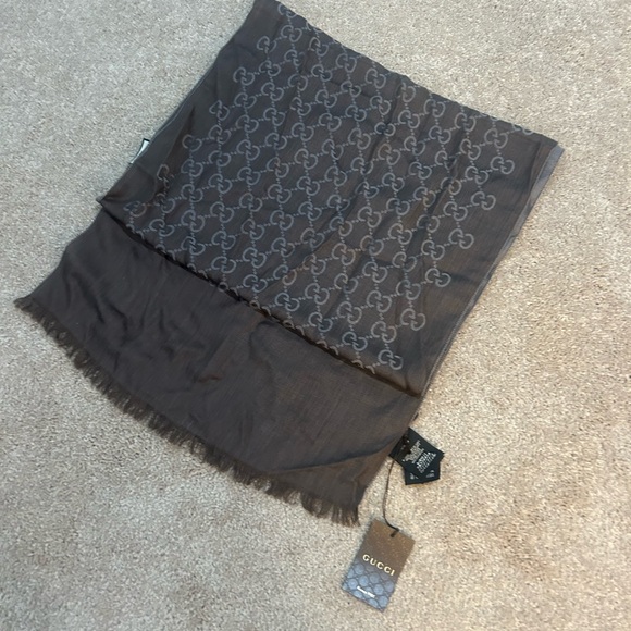 NWT GUCCI GG LOGO MONOGRAMMED WOOL AND SILK SCARF BROWN - Picture 1 of 4